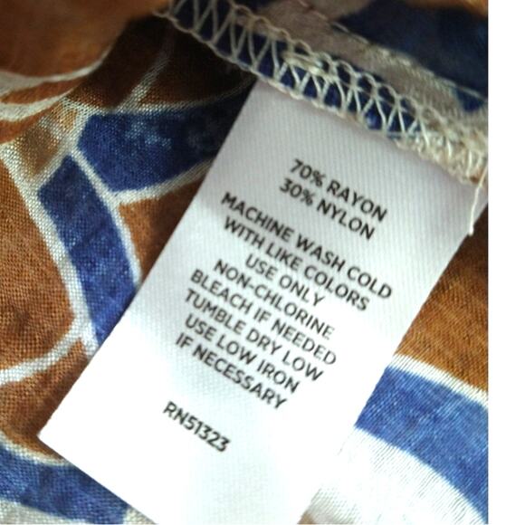 Halogen Sheer Chiffon Button-Up Blouse Watercolor Abstract Print Size M - Picture 6 of 7